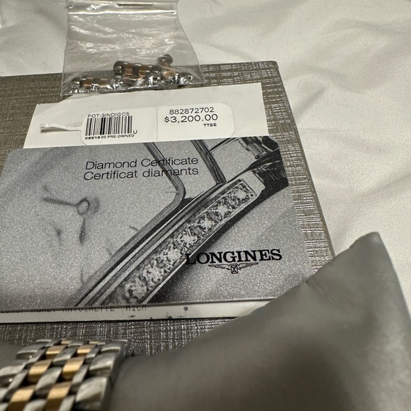 Women’s Longines 18k gold automatic 13 diamonds watch cards receipt 3200. - Picture 7 of 16